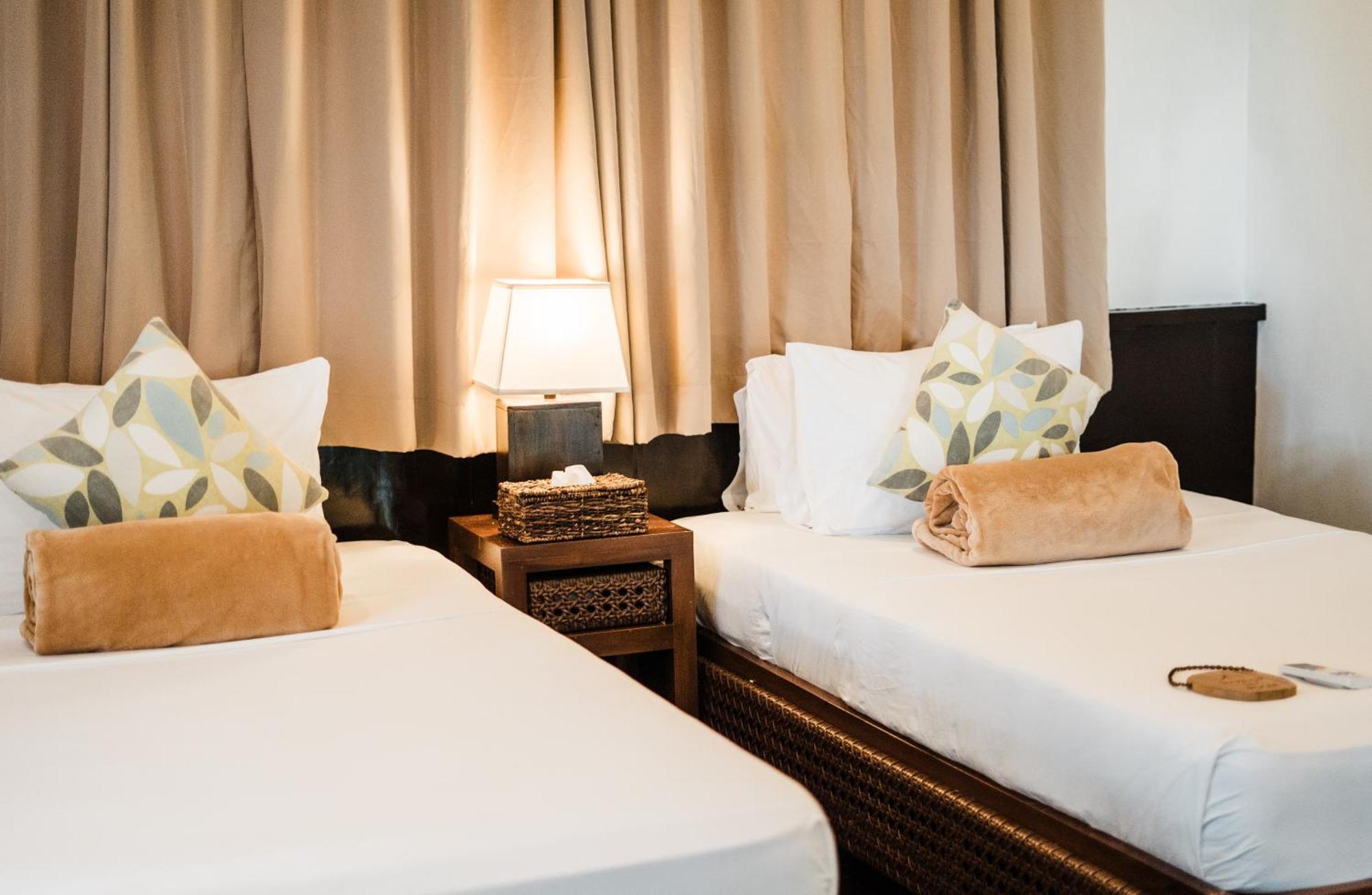 Balay Kogon Hotel Carles Luaran gambar